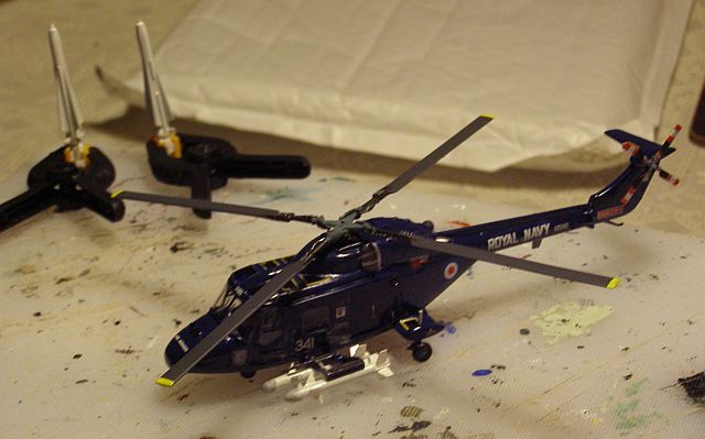 Westland Lynx HAS.2  HMS AVENGER